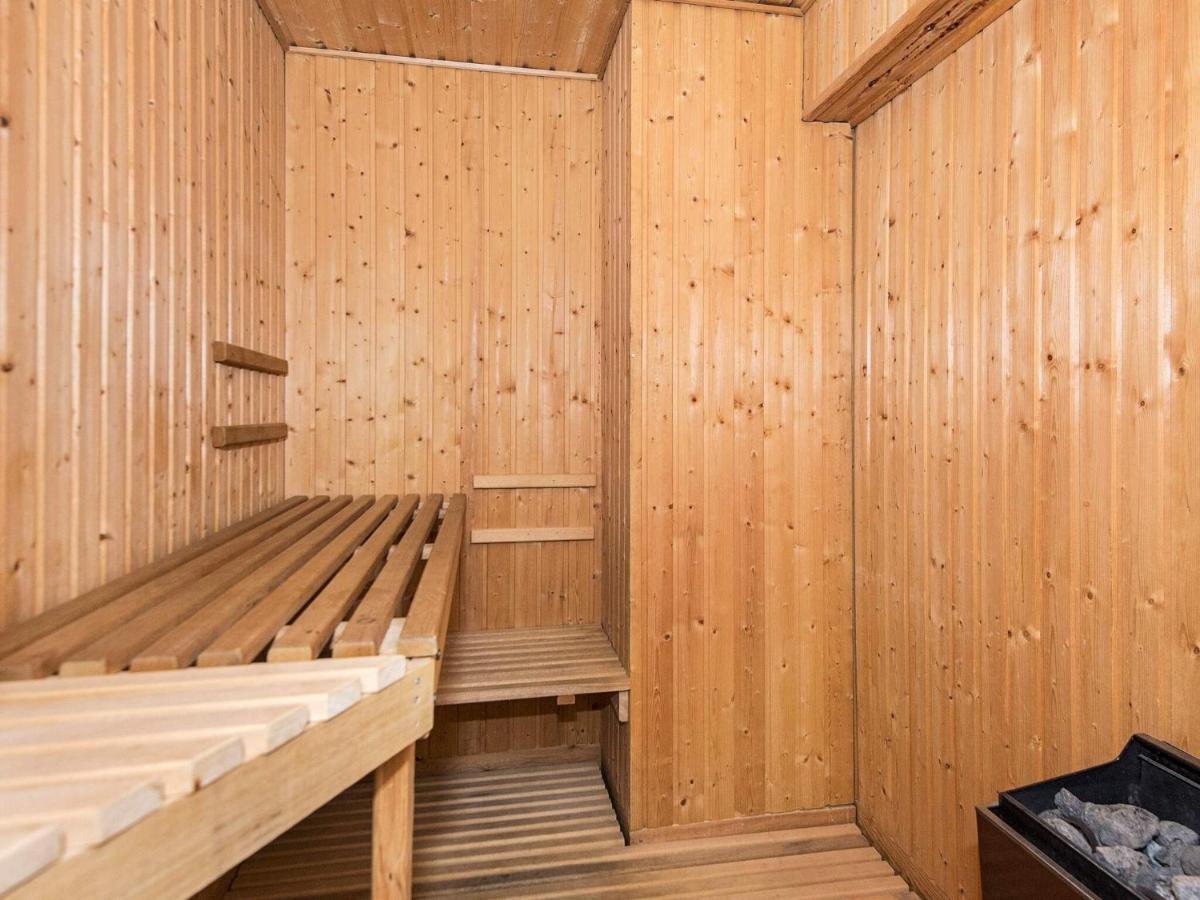 6 Person Holiday Home In Henne Henne Strand Esterno foto
